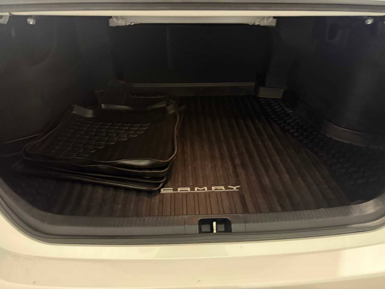 Used 2019 Toyota Camry XSE w/ Navigation Package image 25