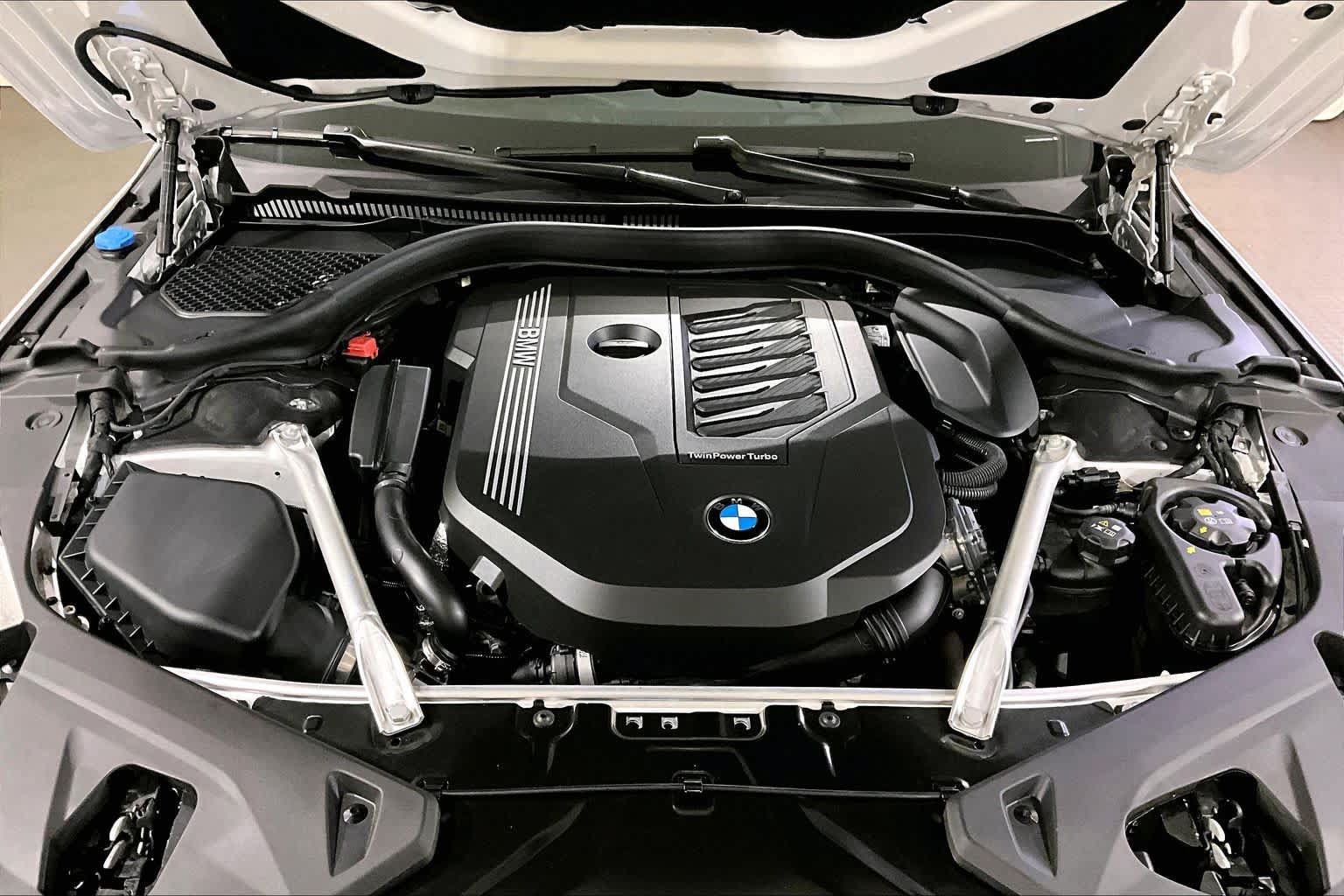Certified 2024 BMW 840i xDrive Convertible w/ Comfort Seating Package AWD/4WD image 28