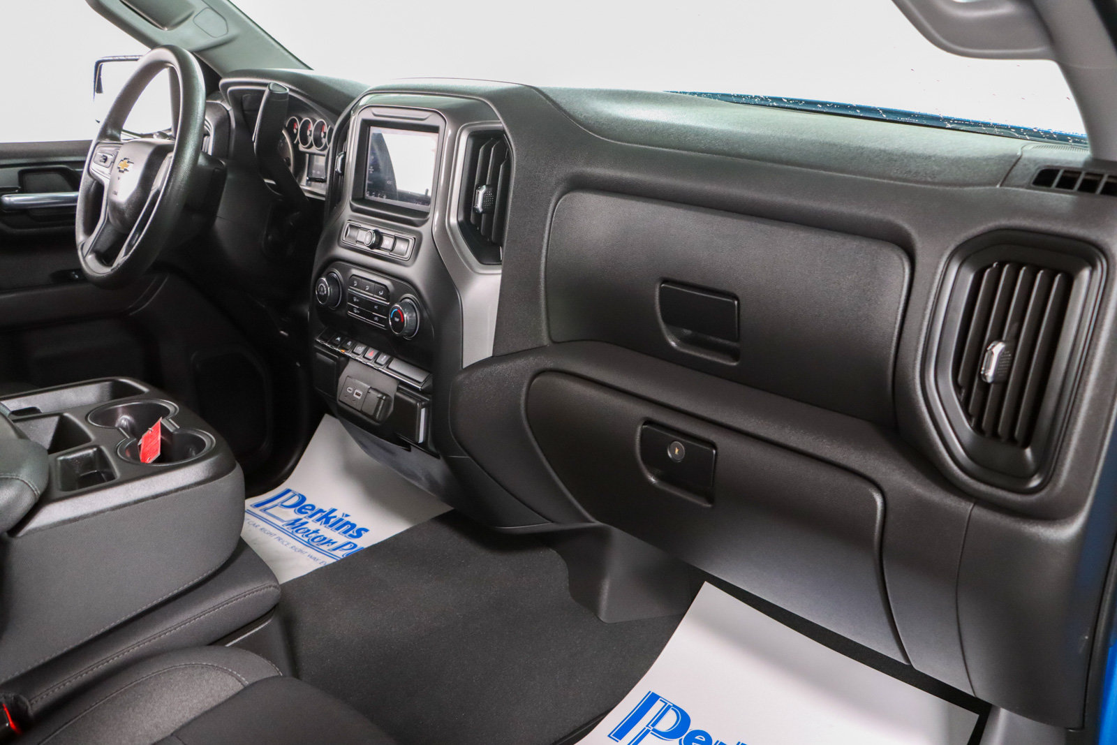Used 2024 Chevrolet Silverado 1500 Custom AWD/4WD image 26