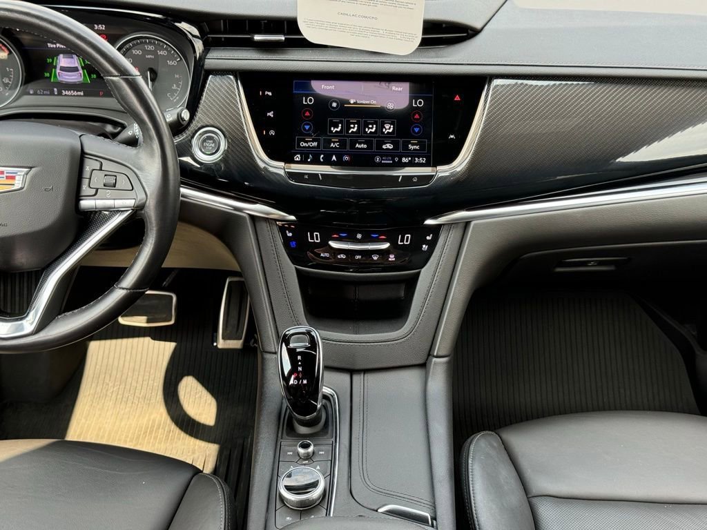Used 2024 Cadillac XT6 Sport w/ Technology Package AWD/4WD image 30