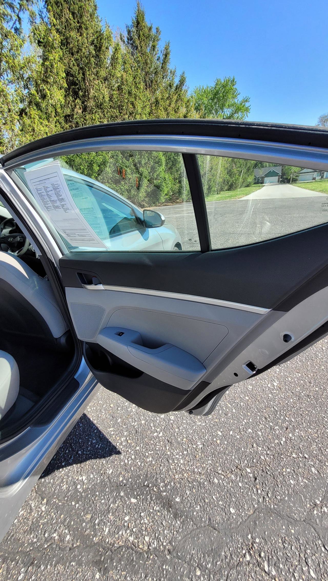 Used 2020 Hyundai Elantra SE FWD image 13