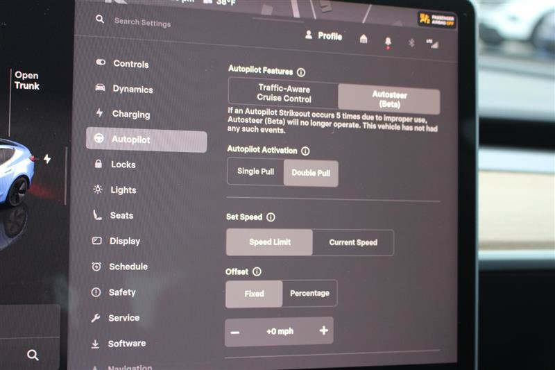 Used 2023 Tesla Model 3 Standard Range RWD image 17