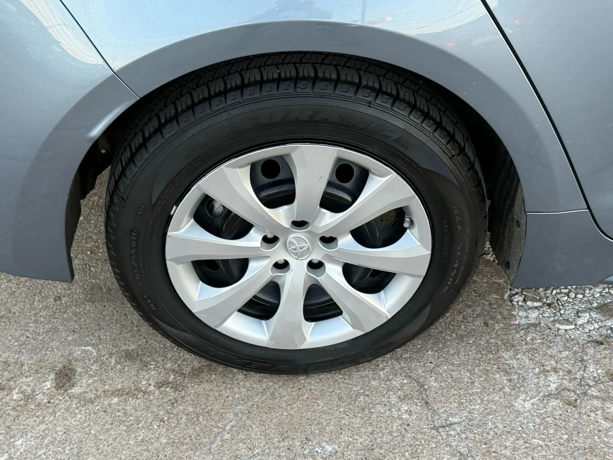 Used 2023 Toyota Corolla LE image 49