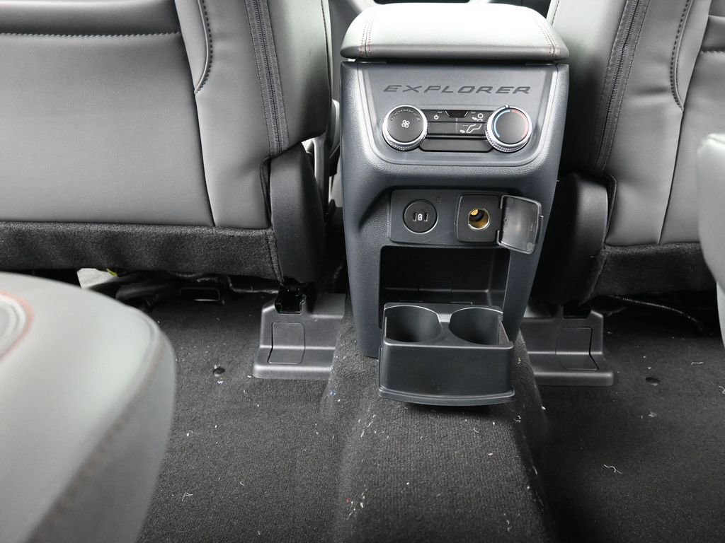 New 2026 Ford Explorer Active w/ Active Comfort Package image 14