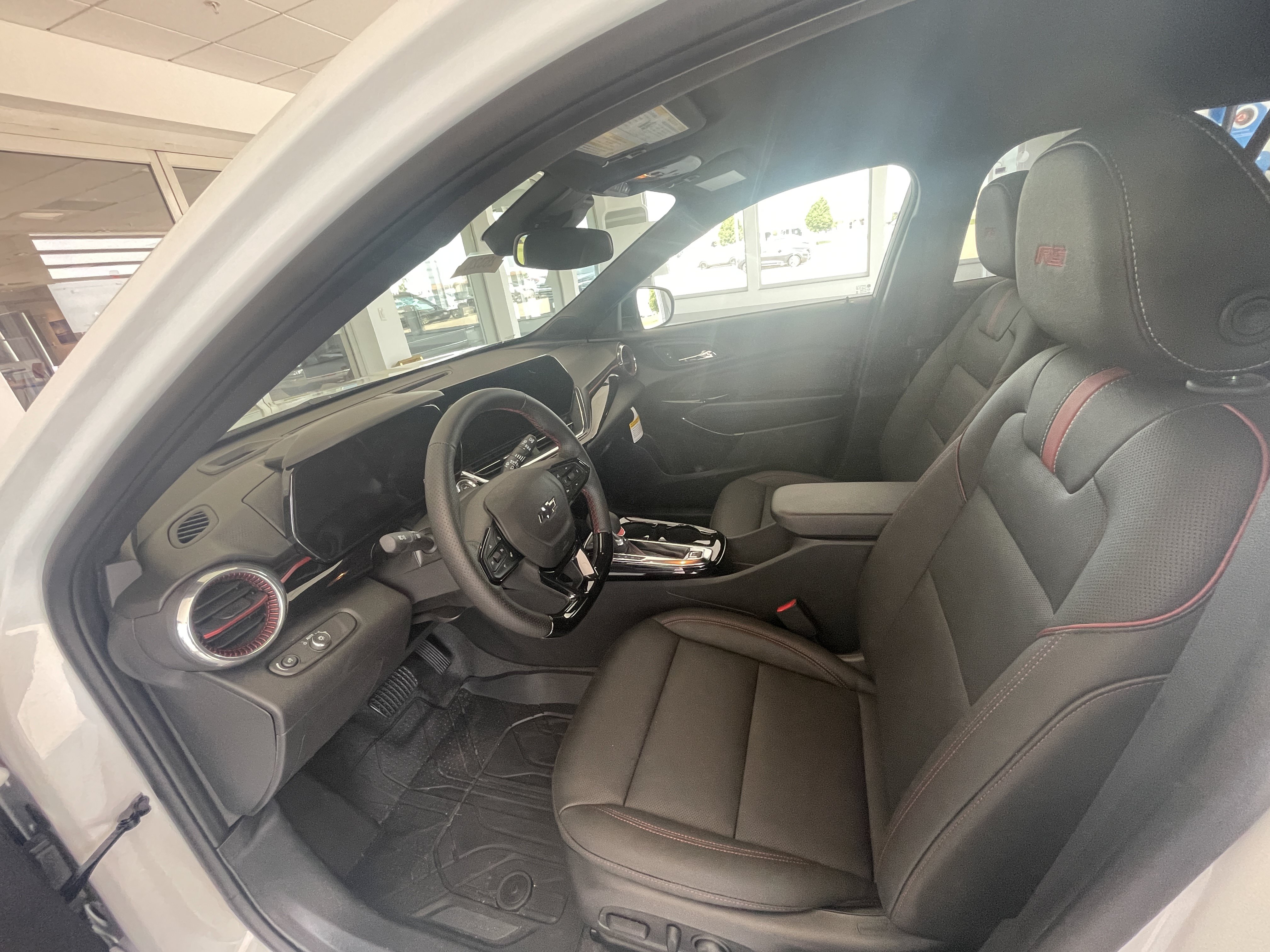 New 2026 Chevrolet Trax RS w/ Driver Confidence Package FWD image 2
