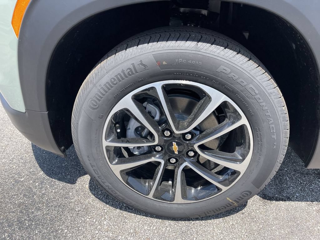 New 2026 Chevrolet TrailBlazer LT w/ Convenience Package FWD image 10