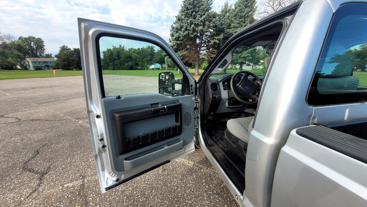 Used 2016 Ford F250 XL w/ Power Equipment Group RWD image 9