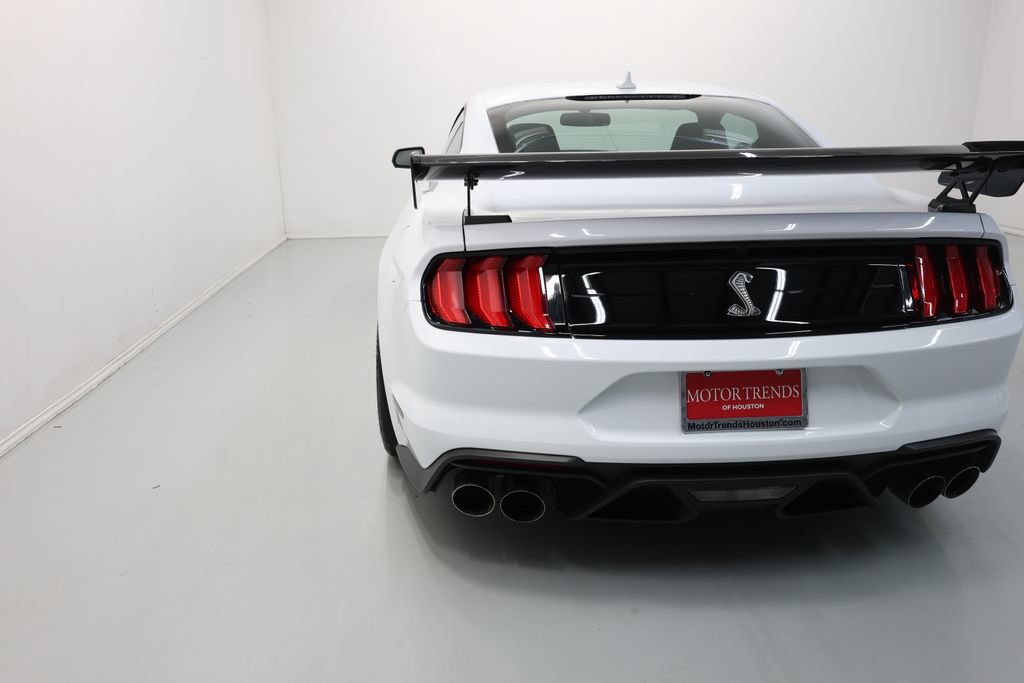 Used 2022 Ford Mustang Shelby GT500 w/ Carbon Fiber Track Pack RWD image 63