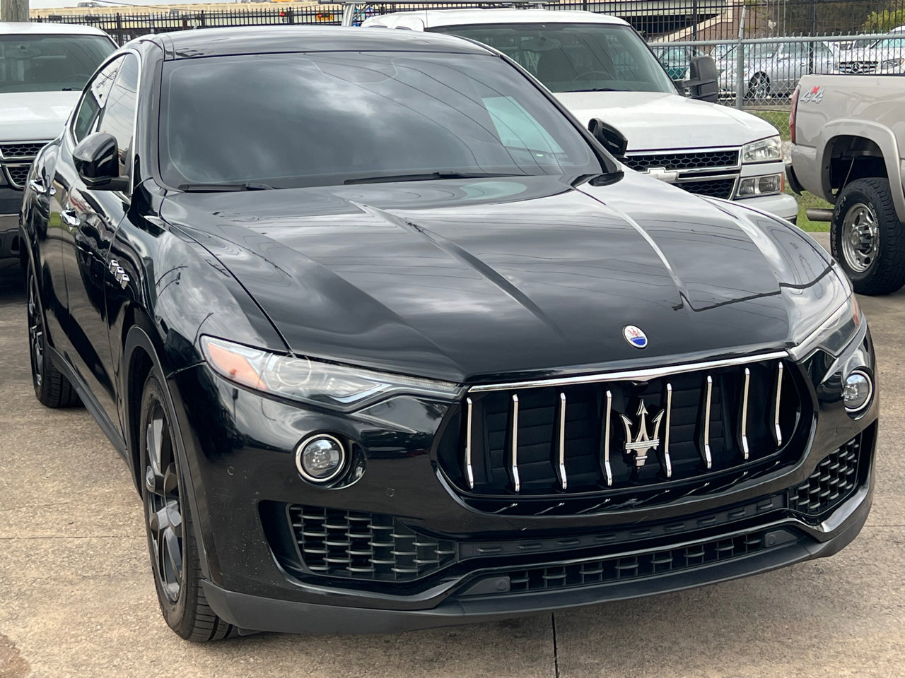 Used 2018 Maserati Levante image 40