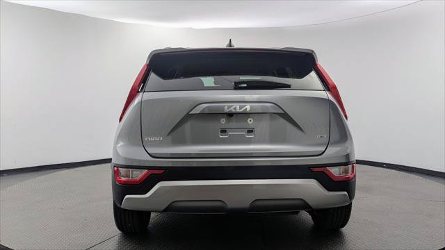 Used 2024 Kia Niro LX FWD image 7