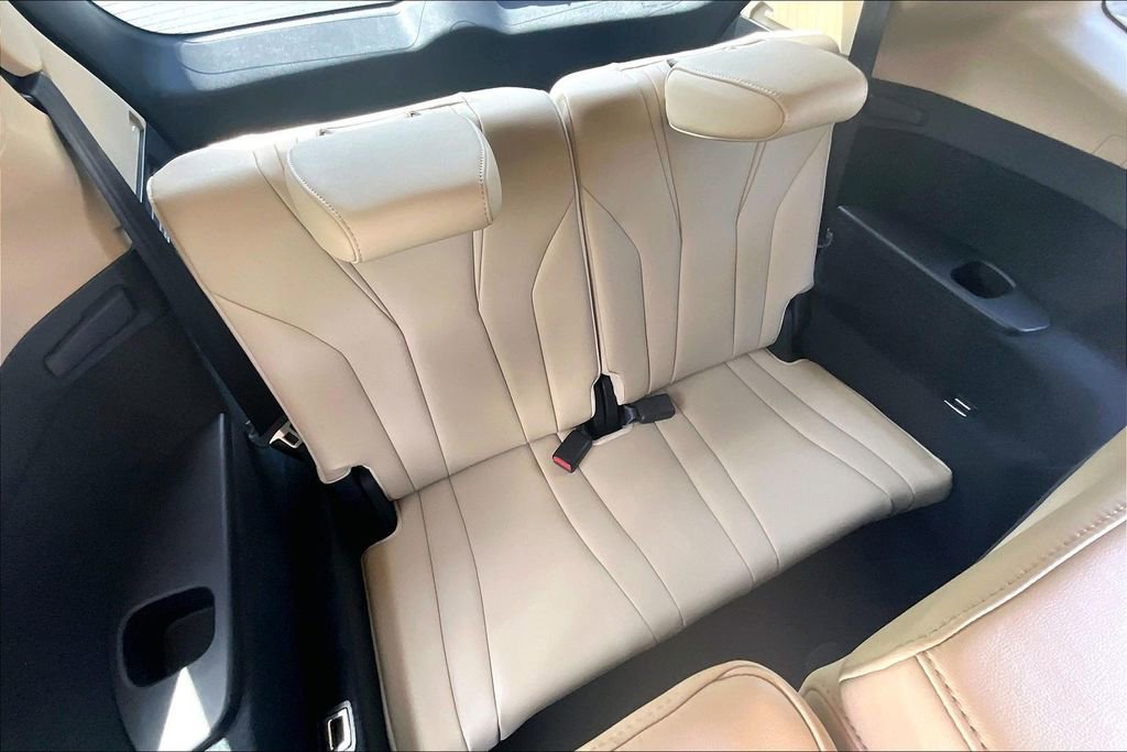 Used 2022 Acura MDX FWD image 26