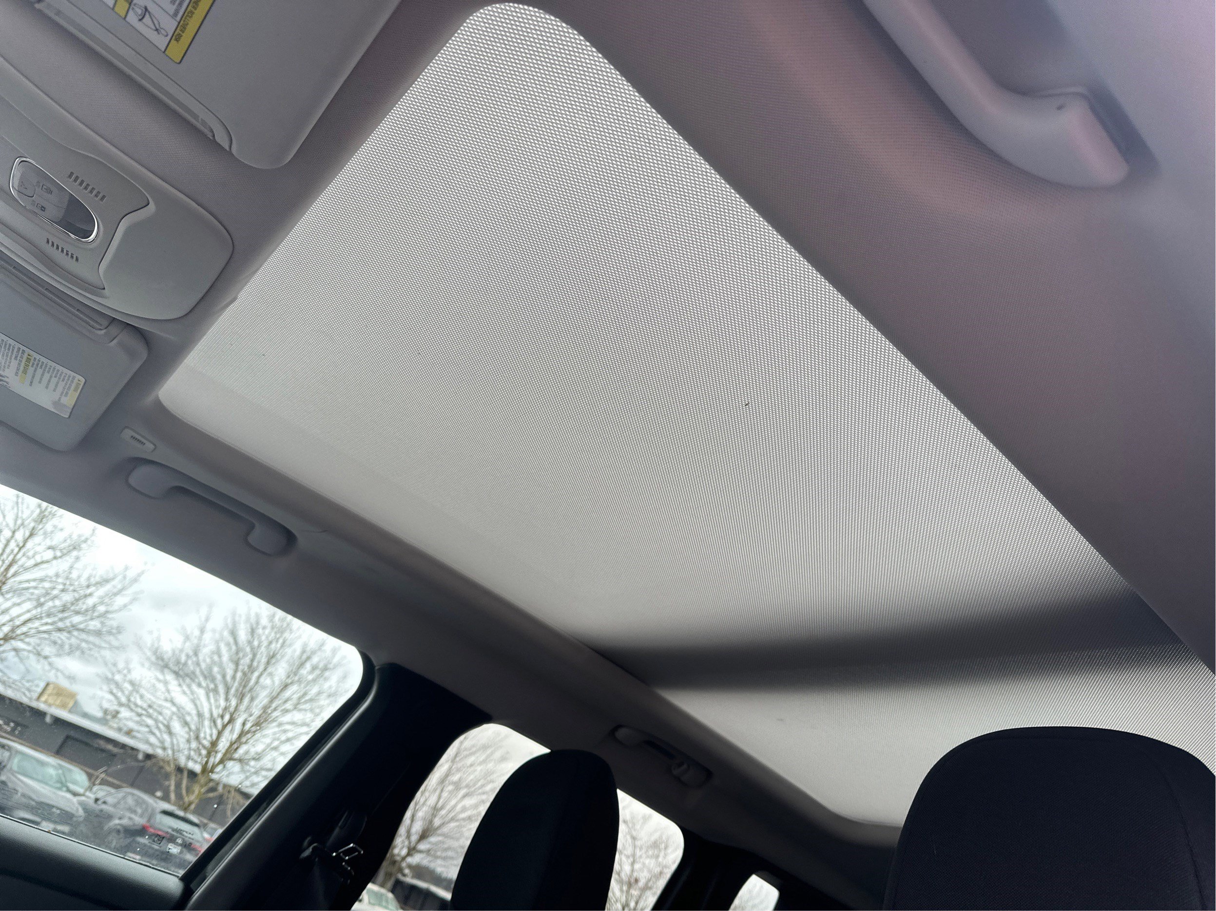 Used 2018 Jeep Renegade Trailhawk w/ Popular Equipment Group AWD/4WD image 22