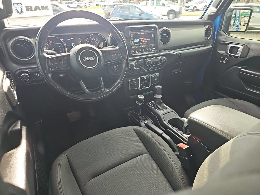 Used 2021 Jeep Gladiator Sport AWD/4WD image 22