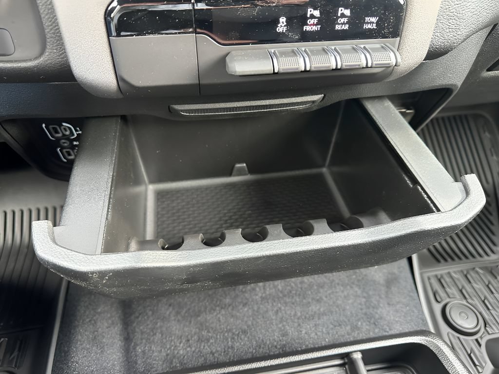 New 2026 RAM 1500 Classic Warlock AWD/4WD image 30
