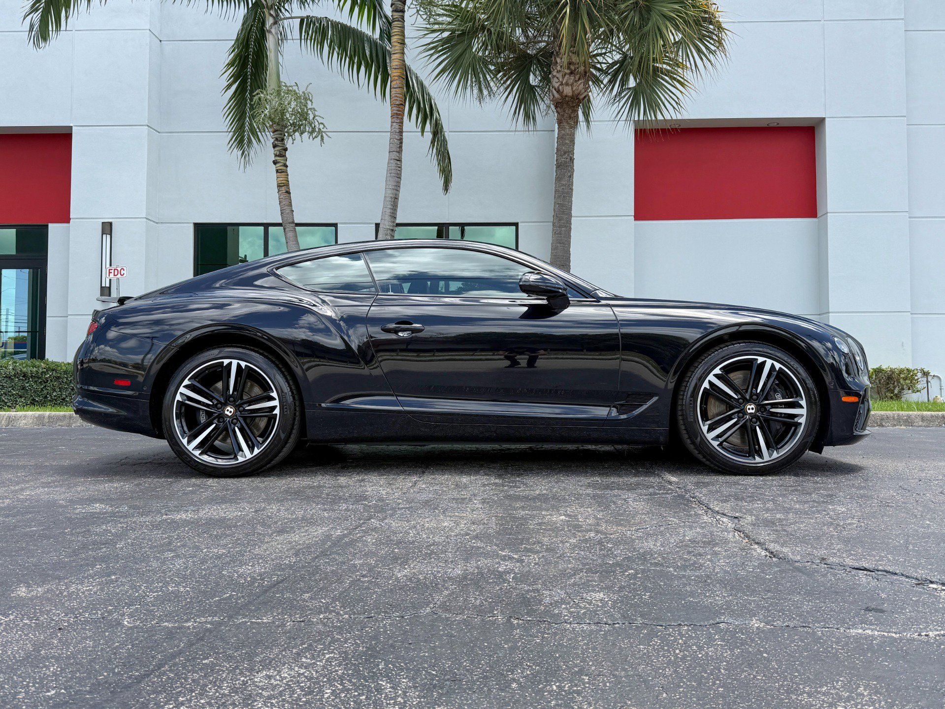 Used 2020 Bentley Continental GT V8 AWD/4WD image 2