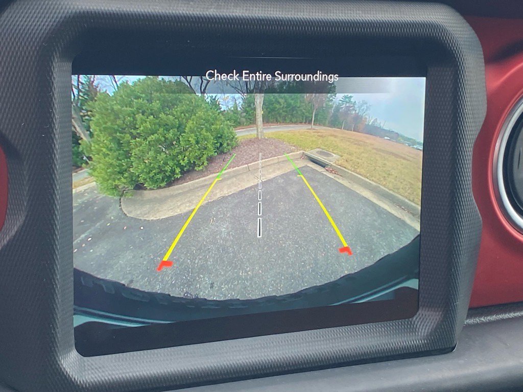 Used 2022 Jeep Wrangler Unlimited Rubicon w/ Safety Group image 17