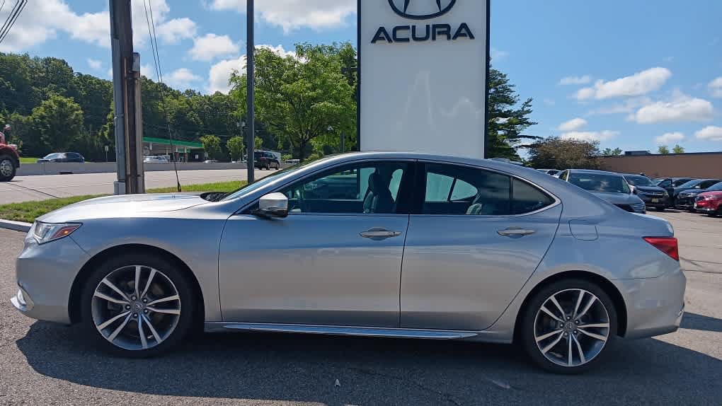 Used 2019 Acura TLX w/ Technology Package FWD image 2