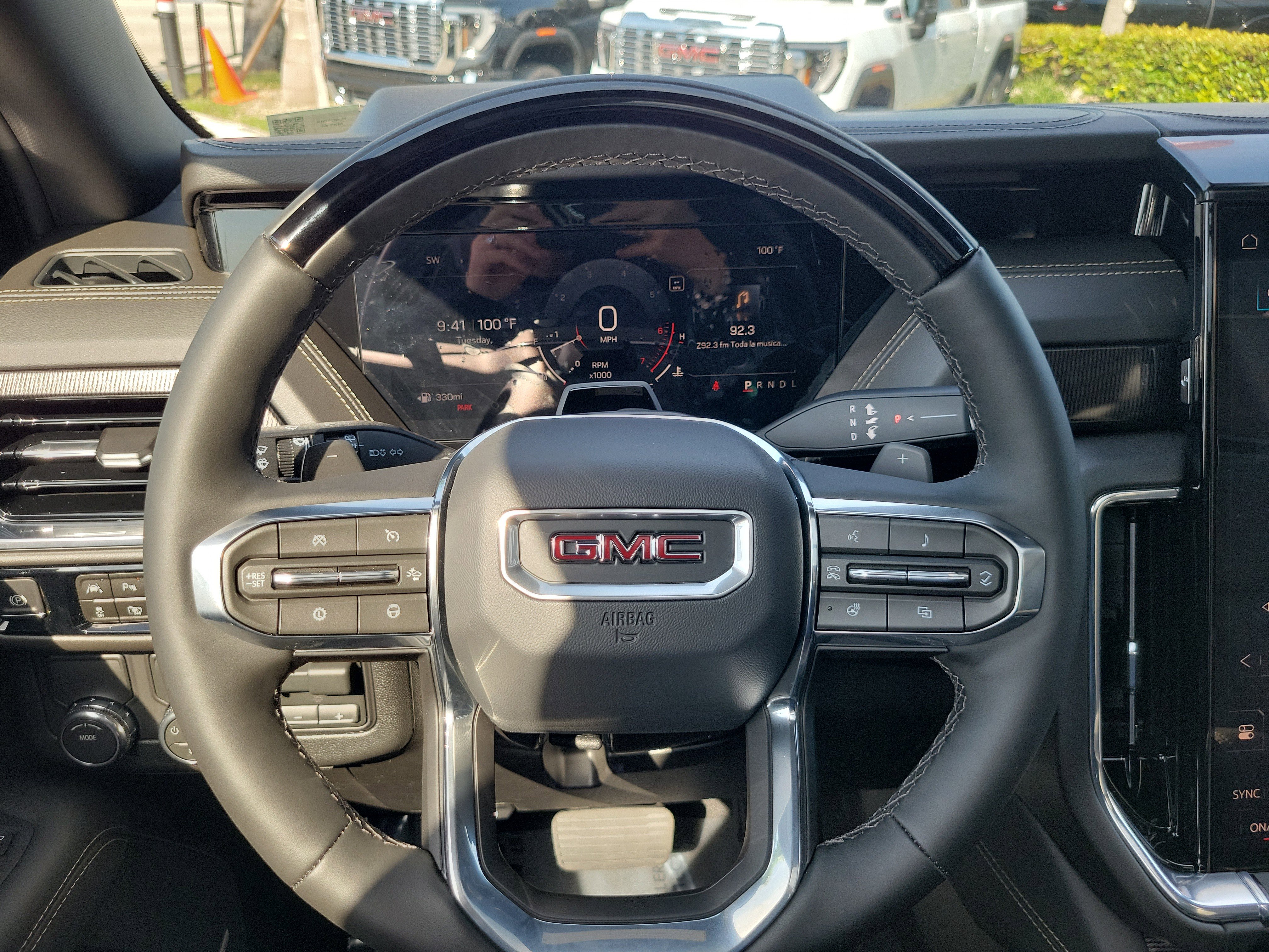 Used 2026 GMC Yukon XL Elevation w/ Elevation Premium Package RWD image 23