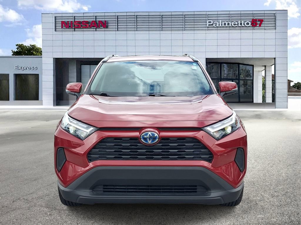 Used 2024 Toyota RAV4 XLE w/ Convenience Package image 2