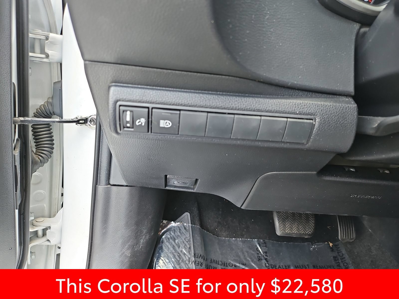 Used 2023 Toyota Corolla SE FWD image 25