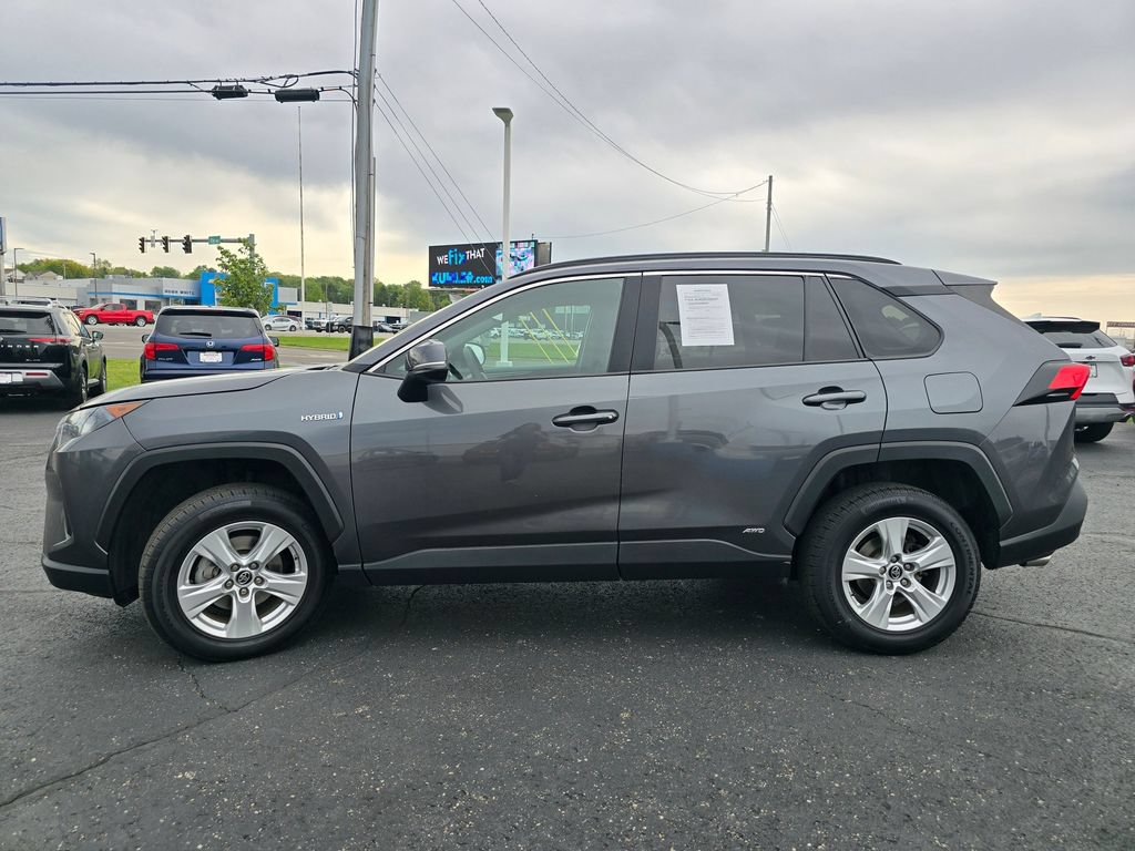 Used 2020 Toyota RAV4 LE AWD/4WD image 5