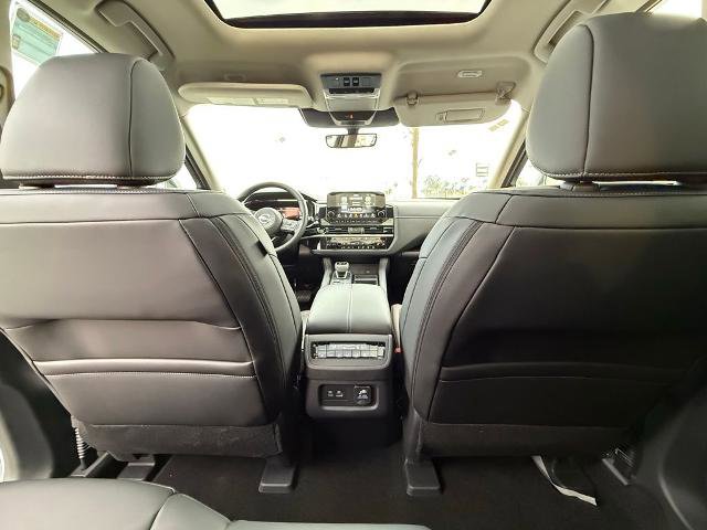 New 2025 Nissan Pathfinder Platinum w/ Cargo Package image 13