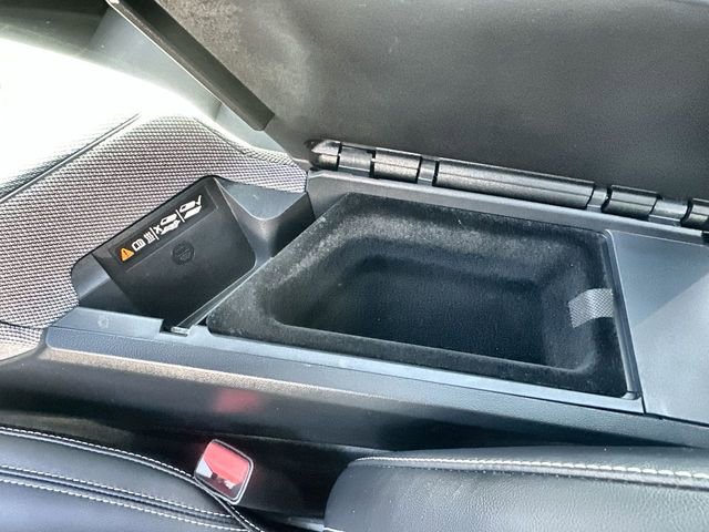 New 2025 Cadillac Optiq Luxury 1 image 36