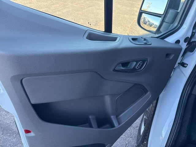 New 2026 Ford Transit 250 148 Medium Roof w/ Load Area Protection Package image 14