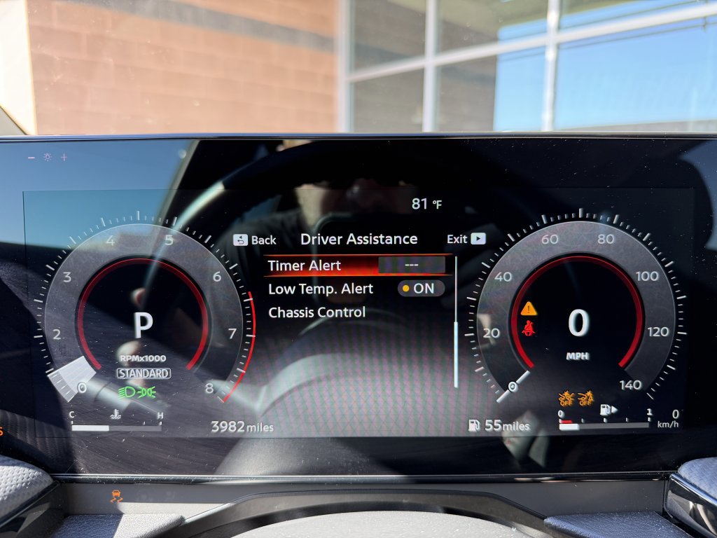 Used 2025 Nissan Kicks SR FWD image 20