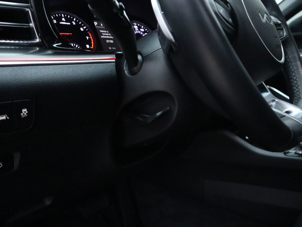 Used 2024 Kia K5 GT image 25