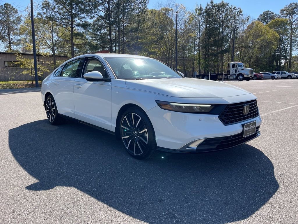 Certified 2023 Honda Accord Touring image 4