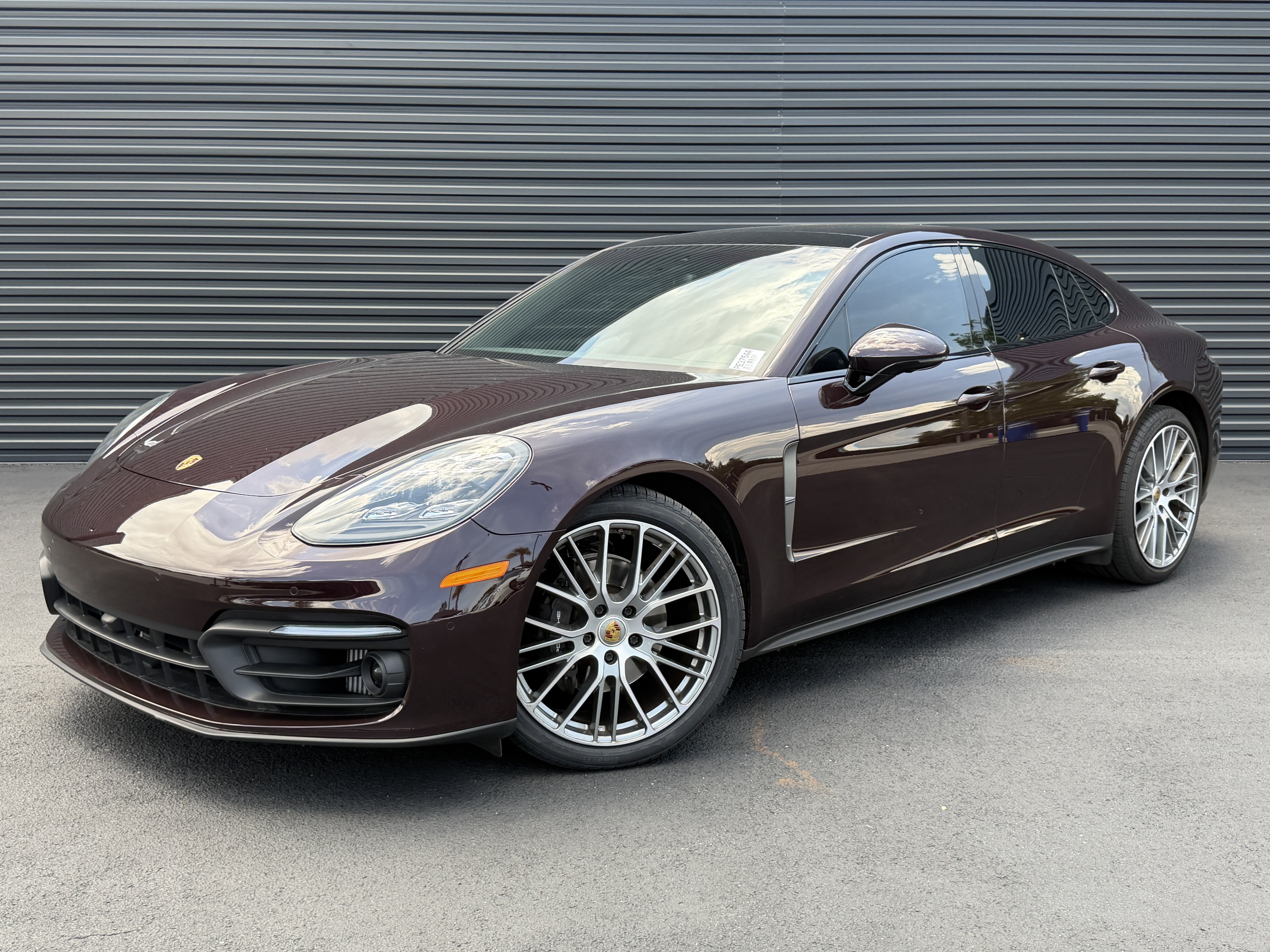 Certified 2023 Porsche Panamera 4 Platinum Edition AWD/4WD image 1