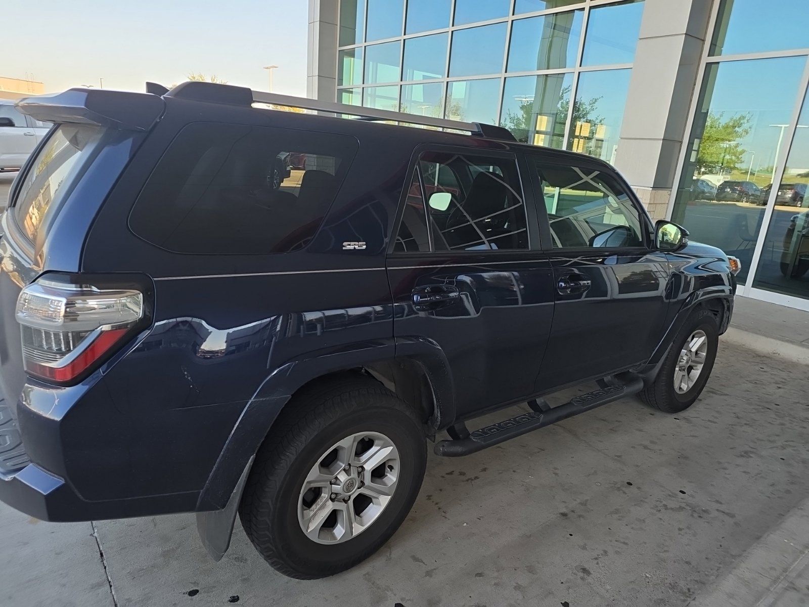 Used 2022 Toyota 4Runner SR5 Premium w/ Moonroof Package RWD image 18
