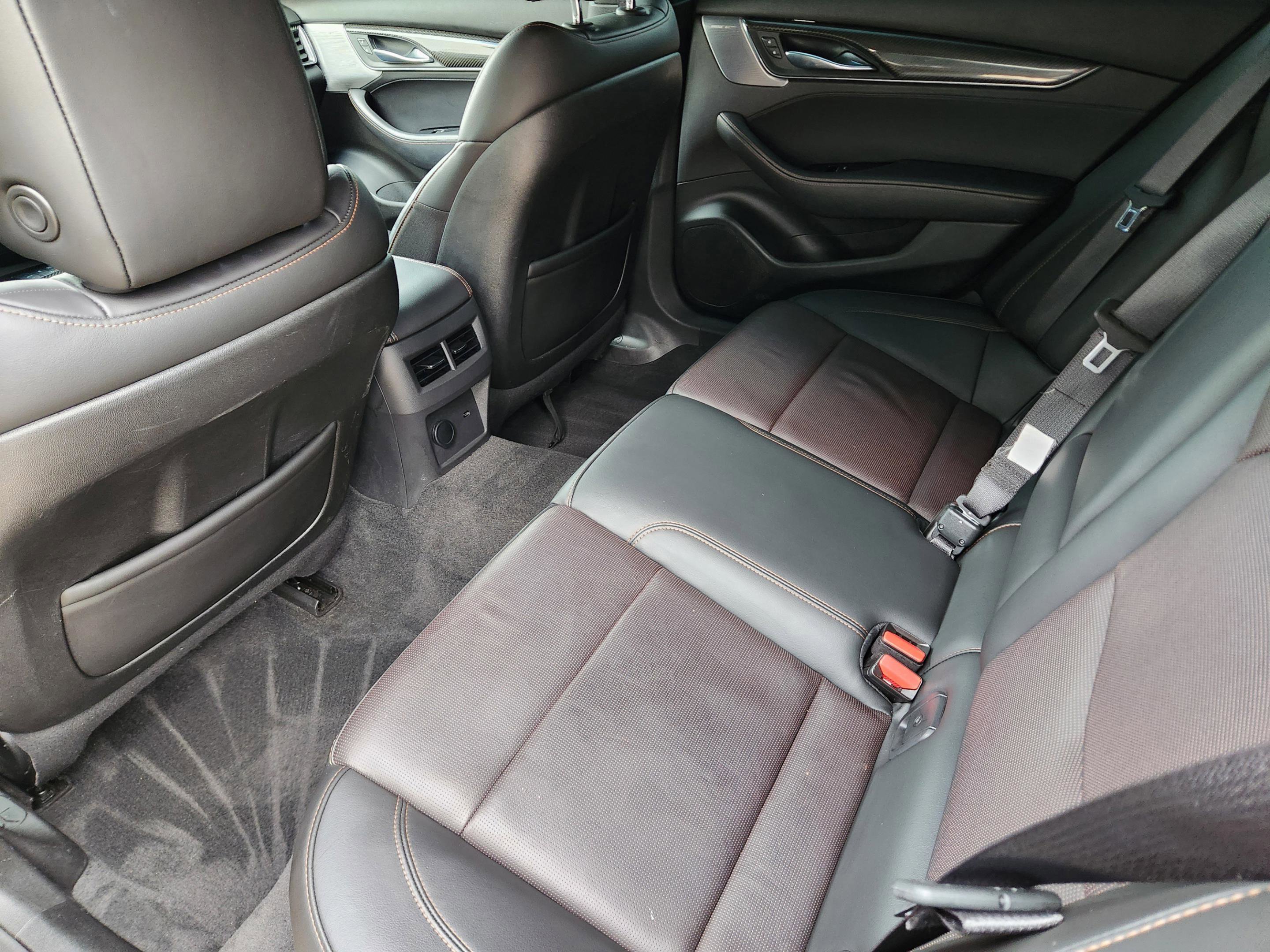 Used 2022 Cadillac CT5 V w/ Premium Package RWD image 27