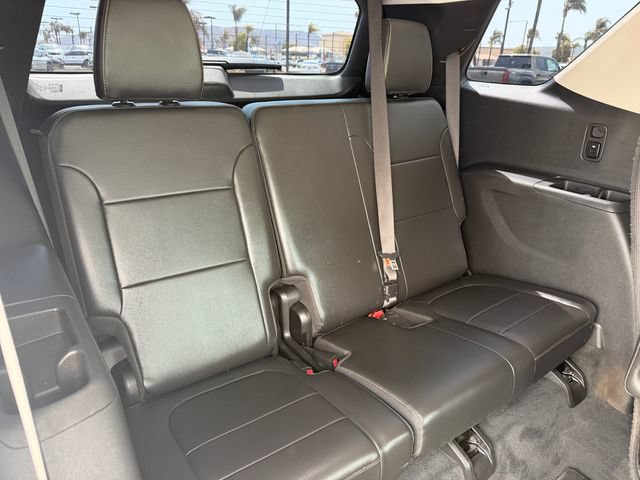 Used 2021 Chevrolet Traverse RS w/ LPO, 'HIT The Road' Package FWD image 19