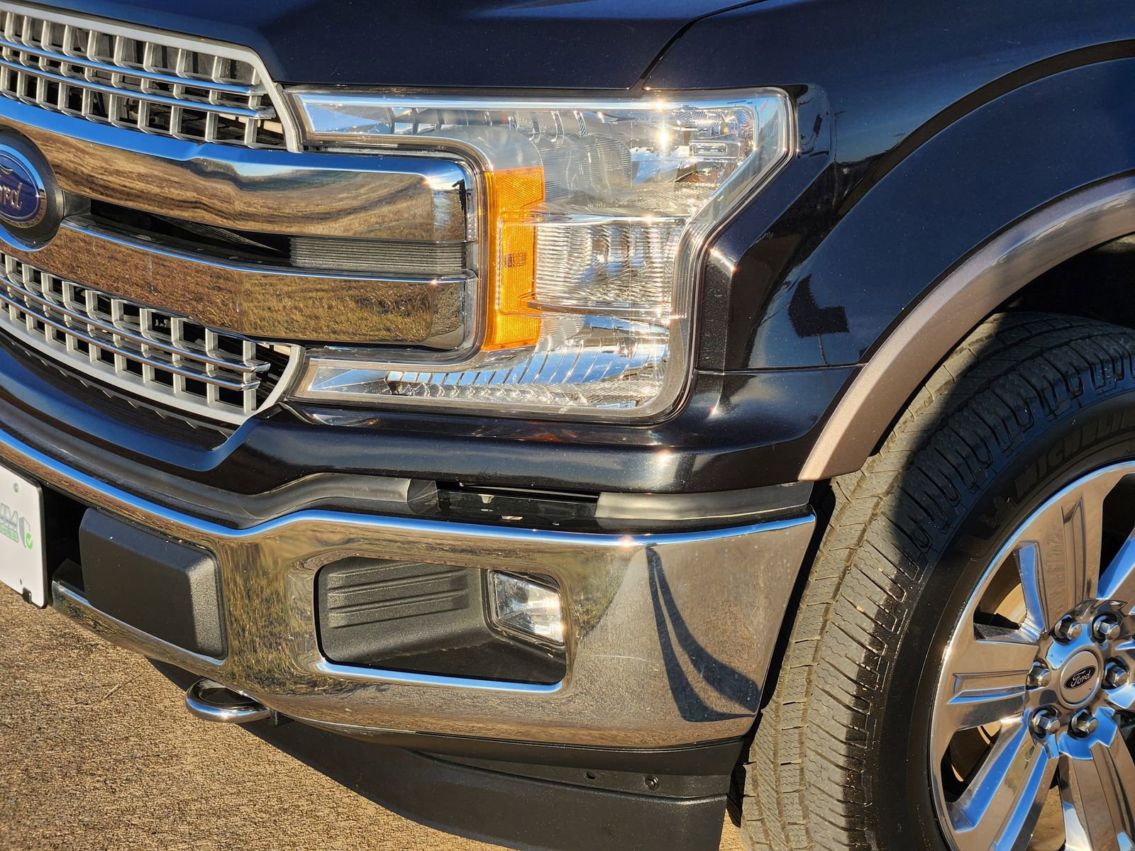Used 2020 Ford F150 Lariat image 9