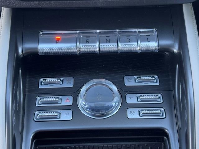 New 2025 Lincoln Nautilus Reserve image 19