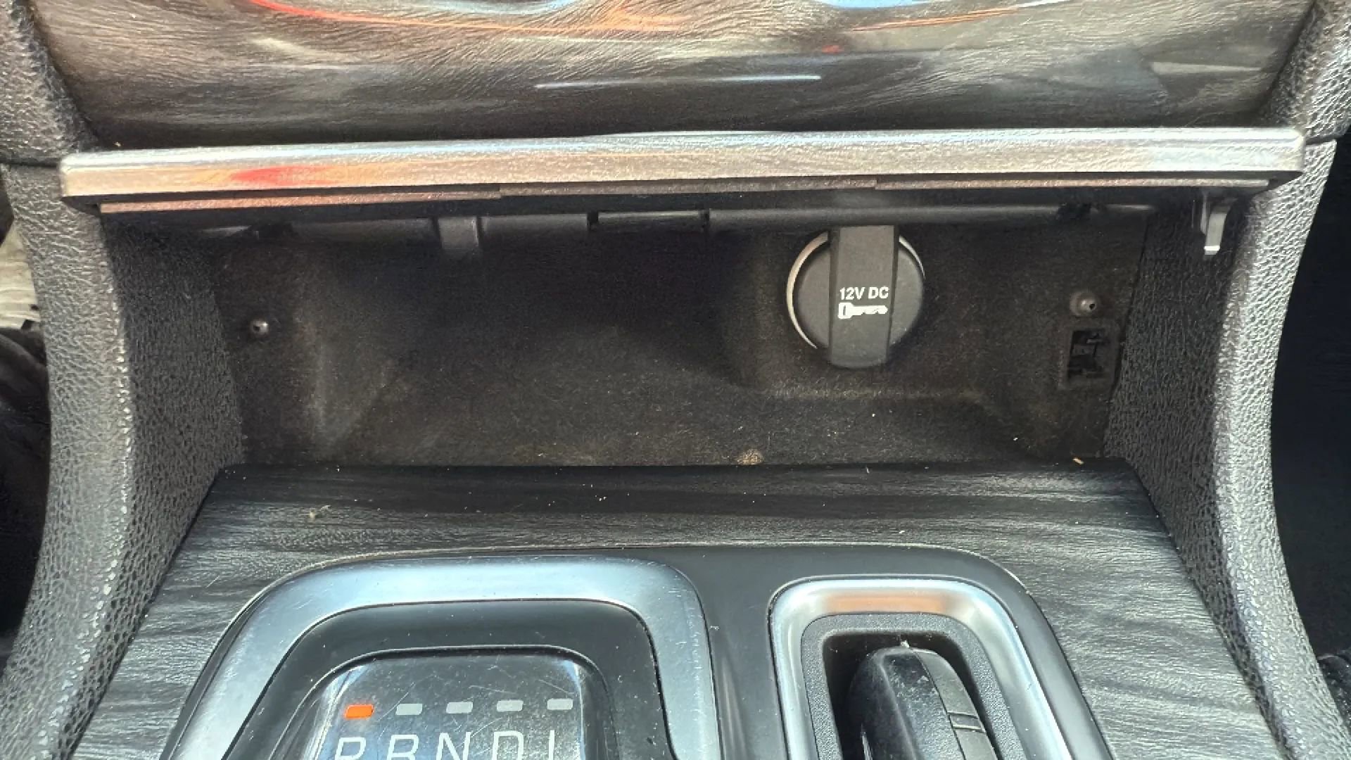 Used 2019 Chrysler 300 Touring w/ Chrome Appearance Package image 18