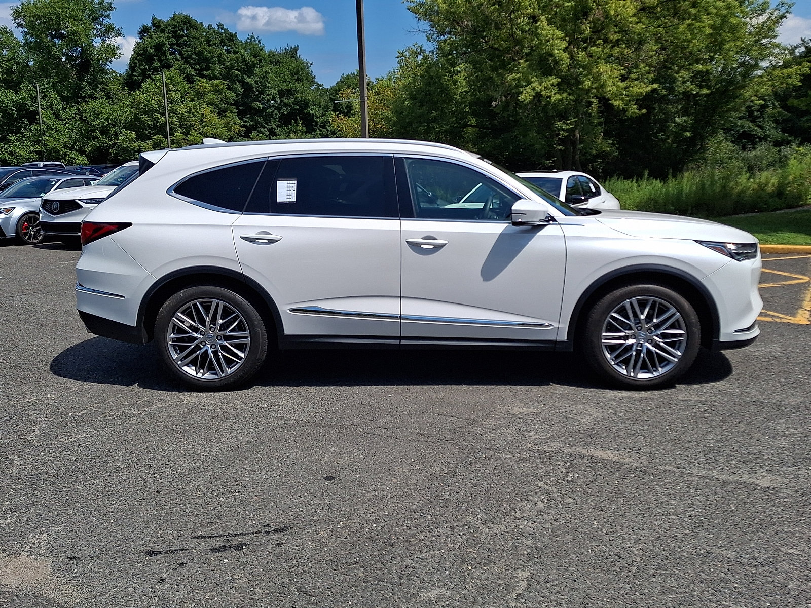 Certified 2024 Acura MDX w/ Advance Package AWD/4WD image 7