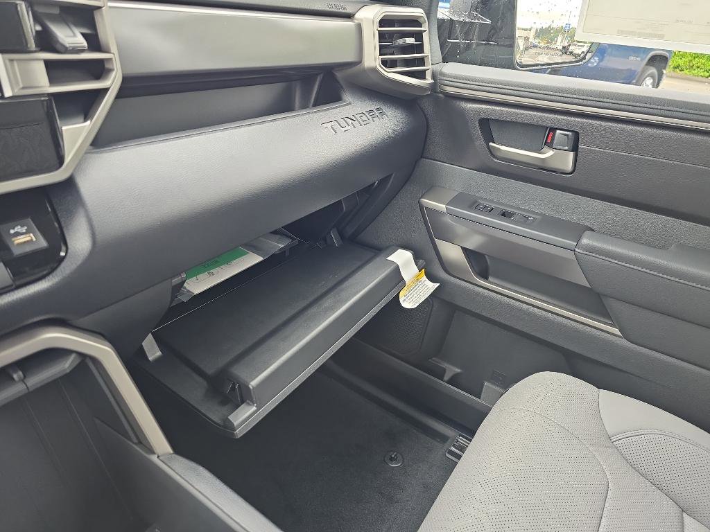 New 2024 Toyota Tundra SR5 image 28
