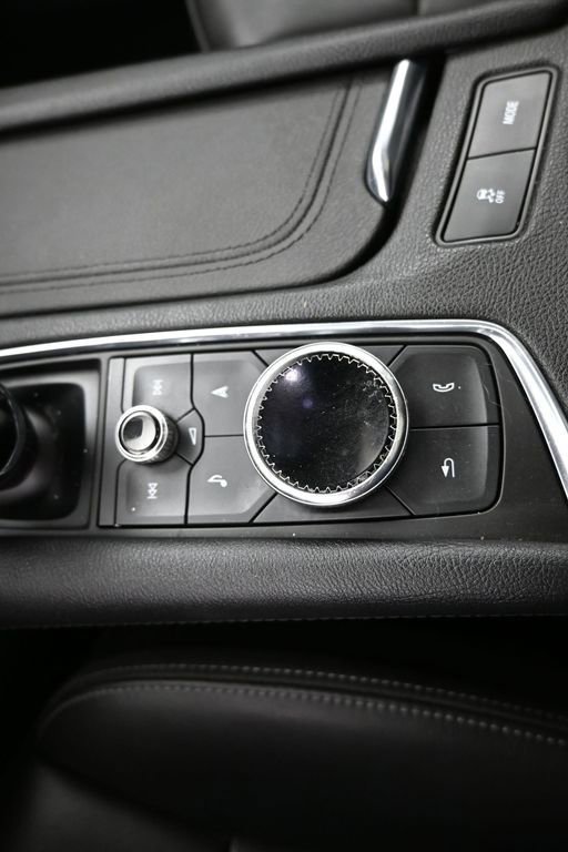 Used 2020 Cadillac XT6 Sport AWD/4WD image 18