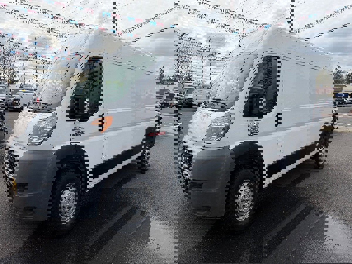 Used 2019 RAM ProMaster 2500 w/ Interior Convenience Group FWD image 4