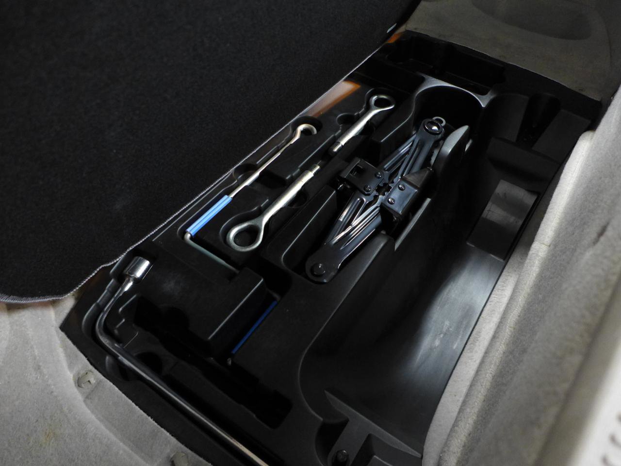 Used 2006 Lexus SC 430 Convertible image 57