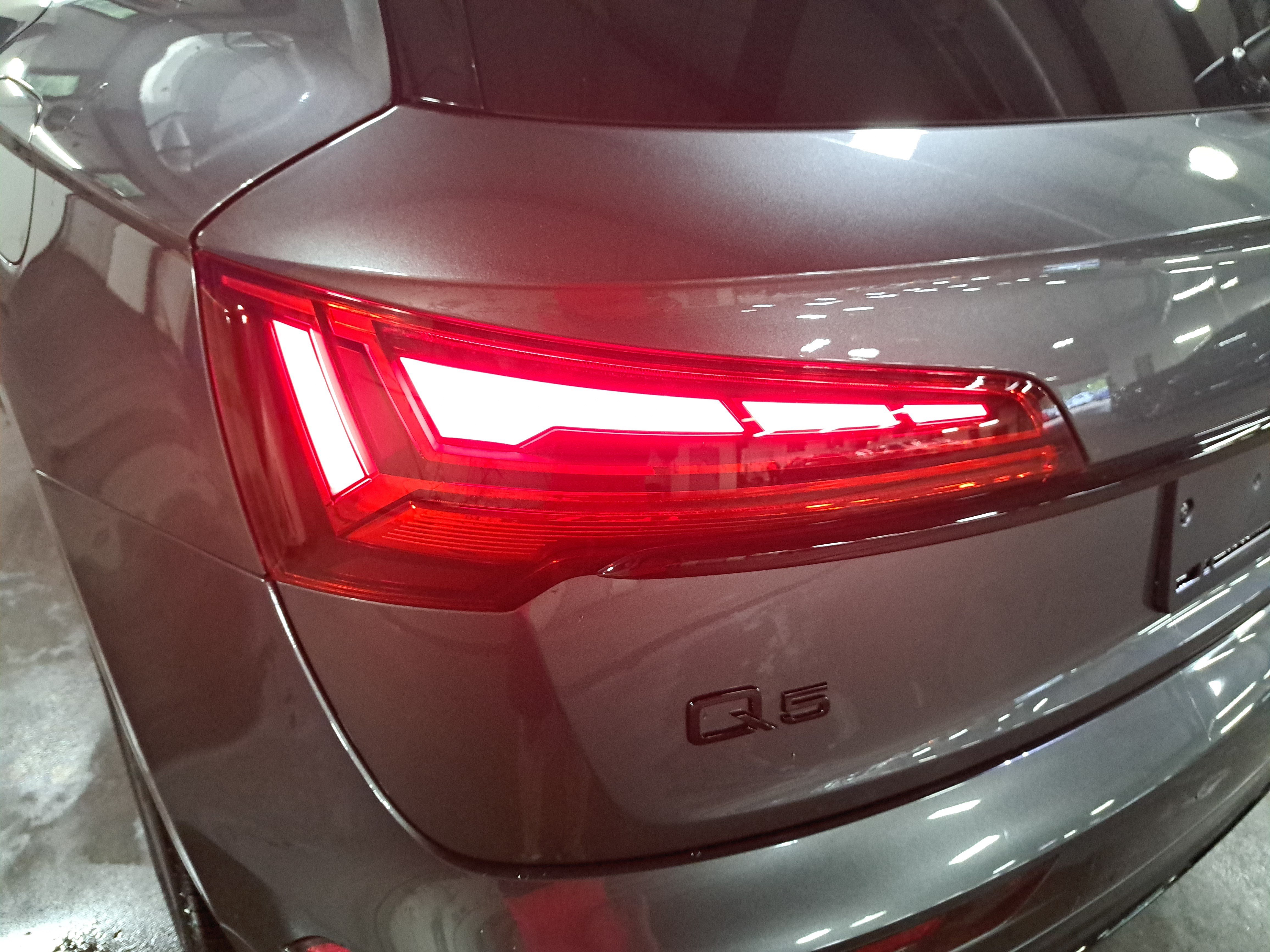 Used 2023 Audi Q5 e Premium Plus AWD/4WD image 35