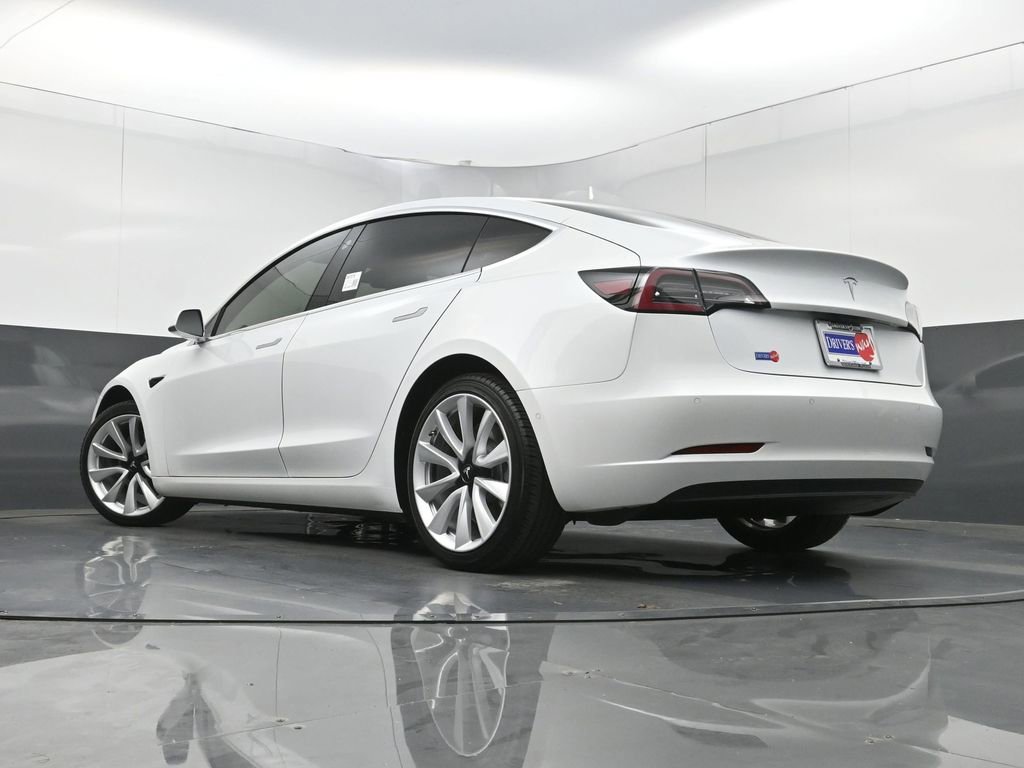 Used 2020 Tesla Model 3 Standard Range Plus image 27