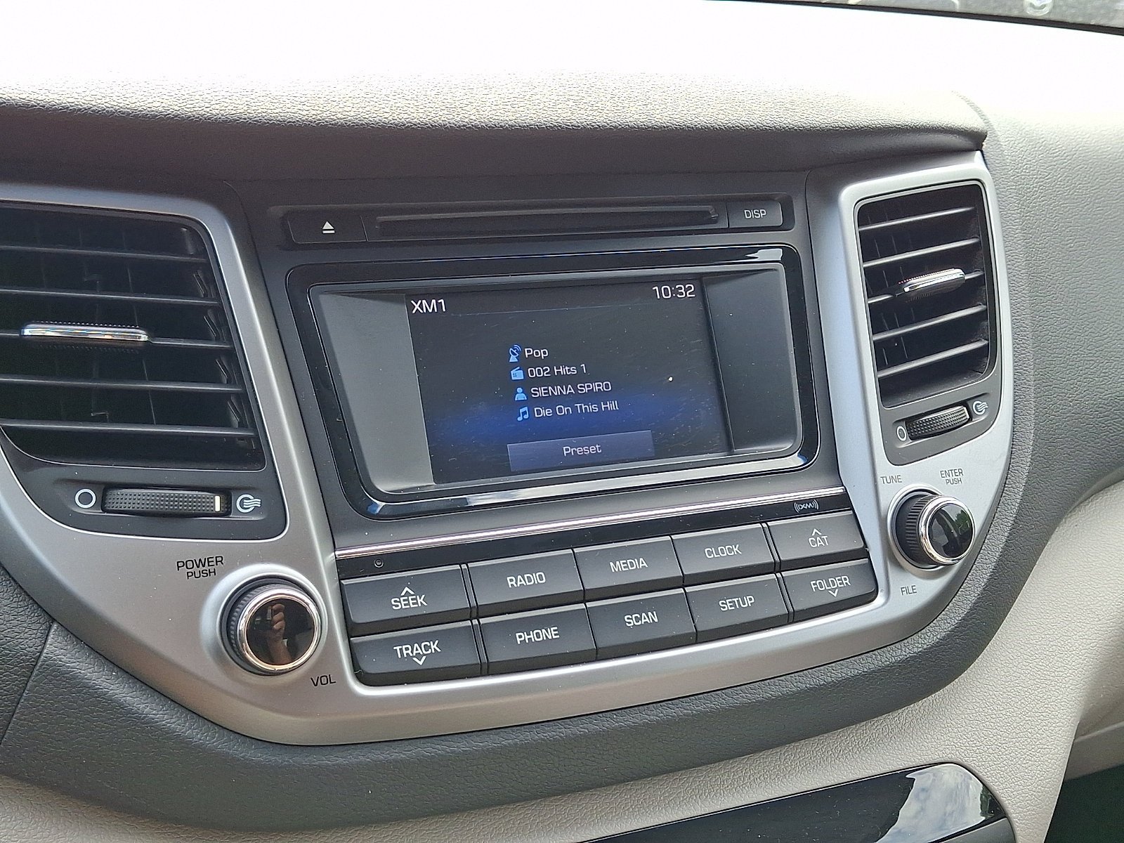 Used 2017 Hyundai Tucson Sport AWD/4WD image 17