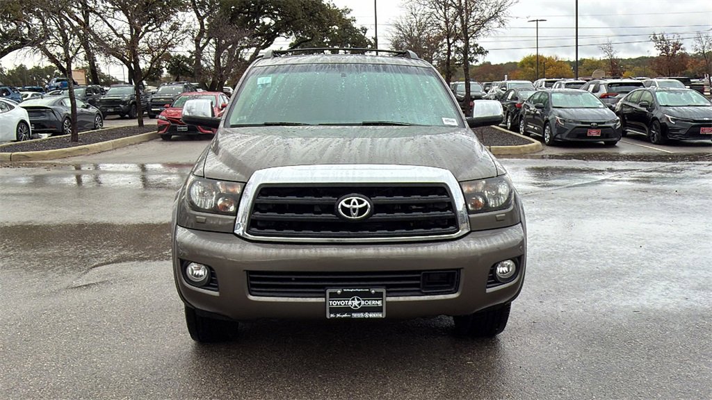 Used 2011 Toyota Sequoia Platinum image 10