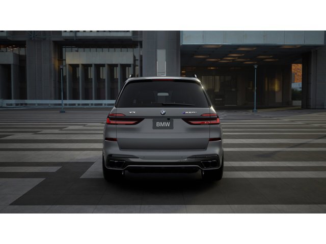 New 2026 BMW X7 M60i image 5