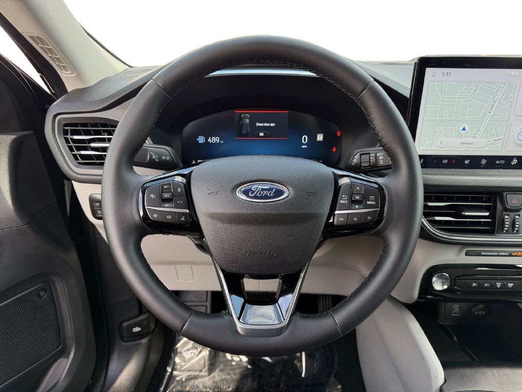 Used 2023 Ford Escape Platinum w/ Premium Technology Package AWD/4WD image 12