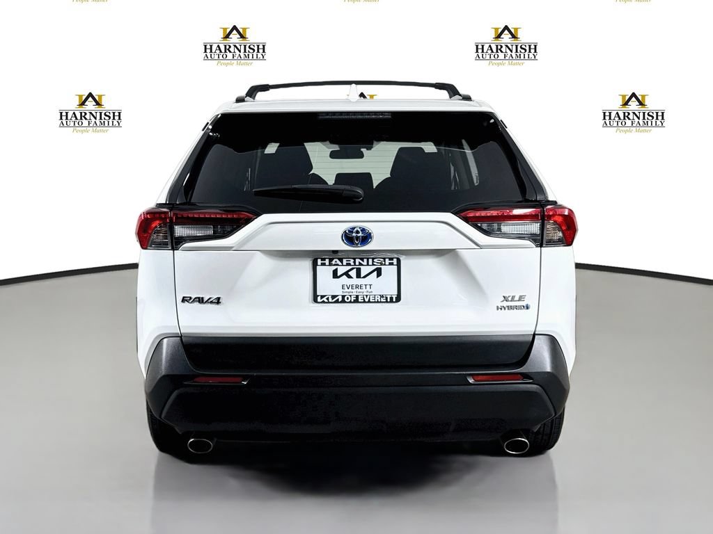 Used 2021 Toyota RAV4 XLE w/ XLE Grade Weather Package AWD/4WD image 6